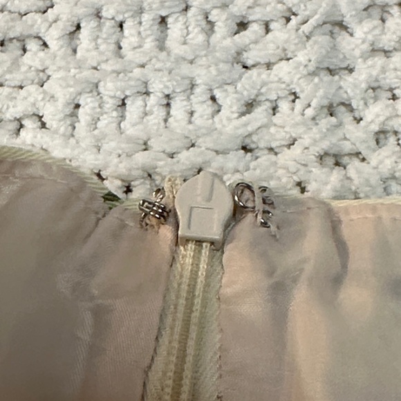 Peacock & Floral Print Pencil Skirt – Size S, Bold Statement Piece, Fully Lined - Picture 7 of 7